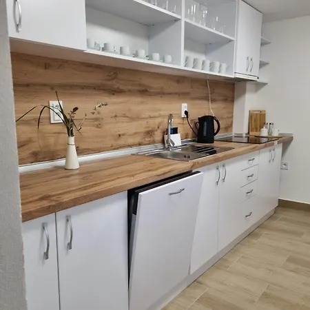 Konukevi Mateo 3*